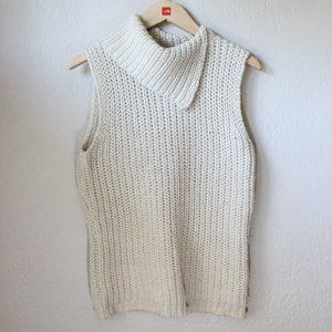 *SALE! 2/$22 or 3/$30* J. Crew Sleeveless Sweater Cream Off White Women Size M
